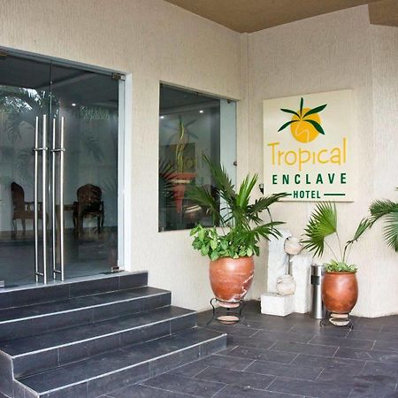 Tropical Enclave Hotel Accra Ngoại thất bức ảnh