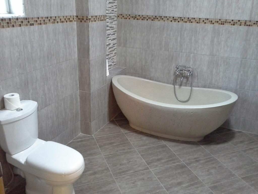 Tropical Enclave Hotel Accra Phòng bức ảnh