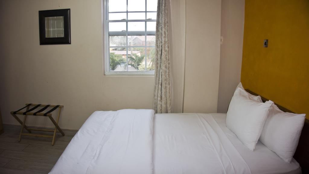 Tropical Enclave Hotel Accra Ngoại thất bức ảnh
