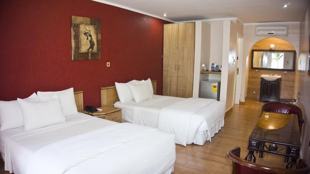 Tropical Enclave Hotel Accra Ngoại thất bức ảnh