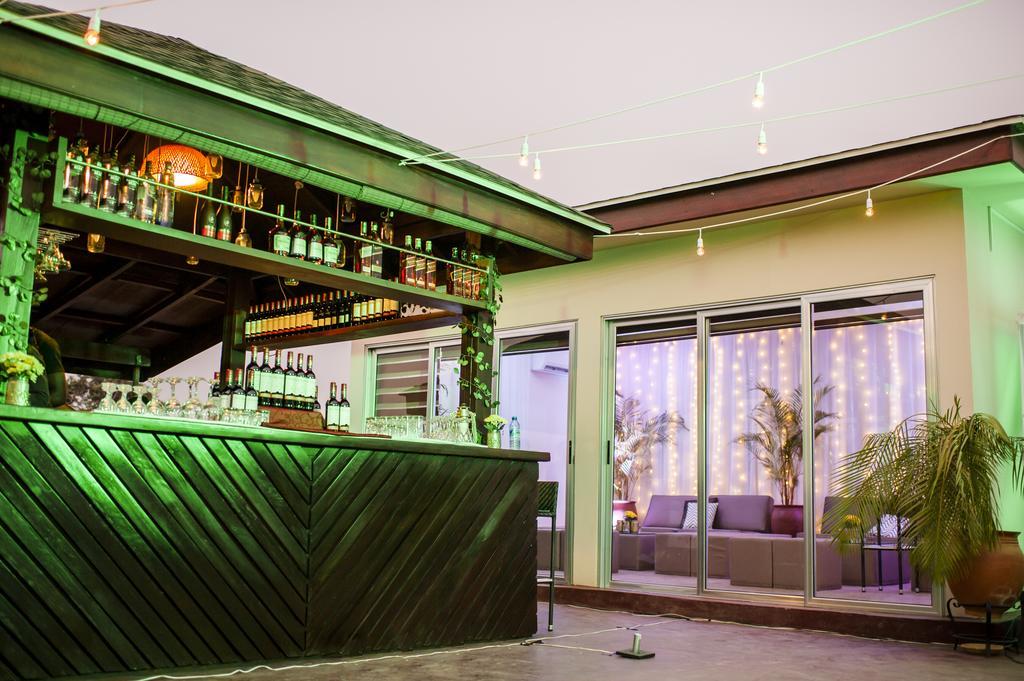 Tropical Enclave Hotel Accra Ngoại thất bức ảnh