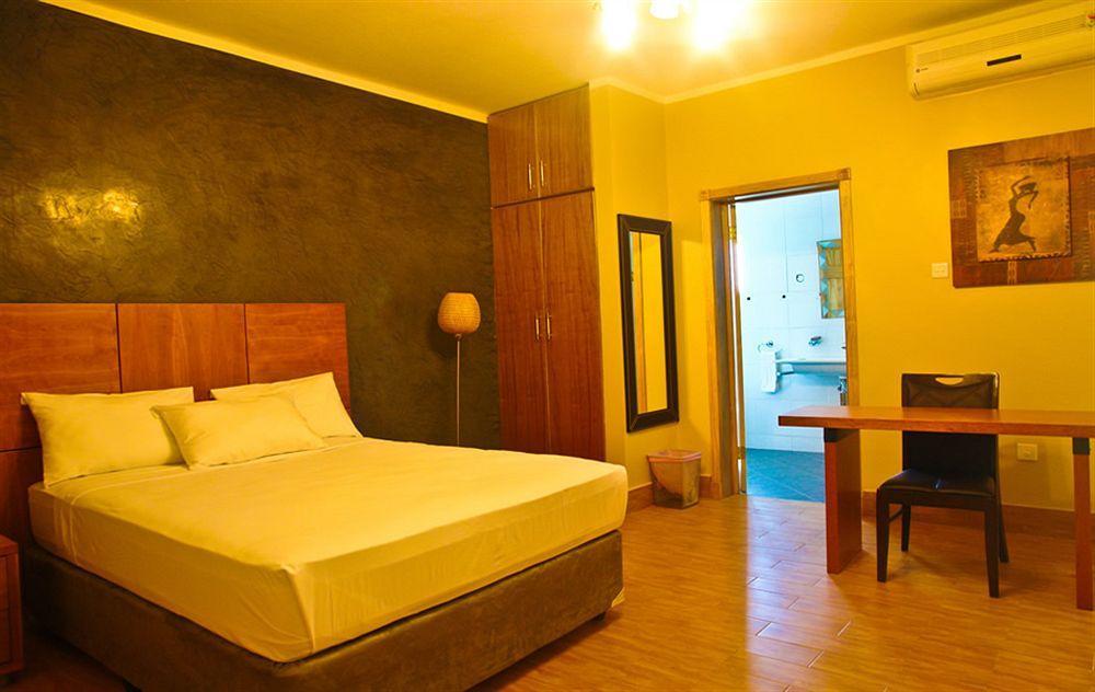 Tropical Enclave Hotel Accra Ngoại thất bức ảnh